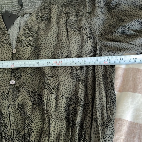 Rails Jasmine Long Sleeve
Snake Print Mini  Dress Olive Pebble Size Medium. - Picture 14 of 16